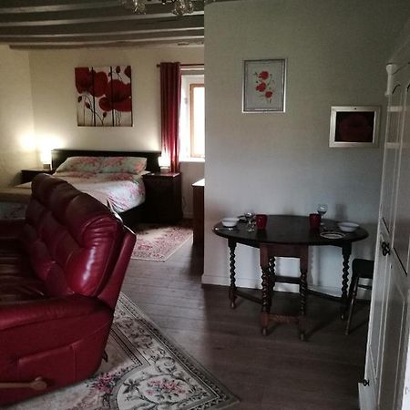 Chez Pastuso Panzió Brigueuil-le-Chantre Kültér fotó